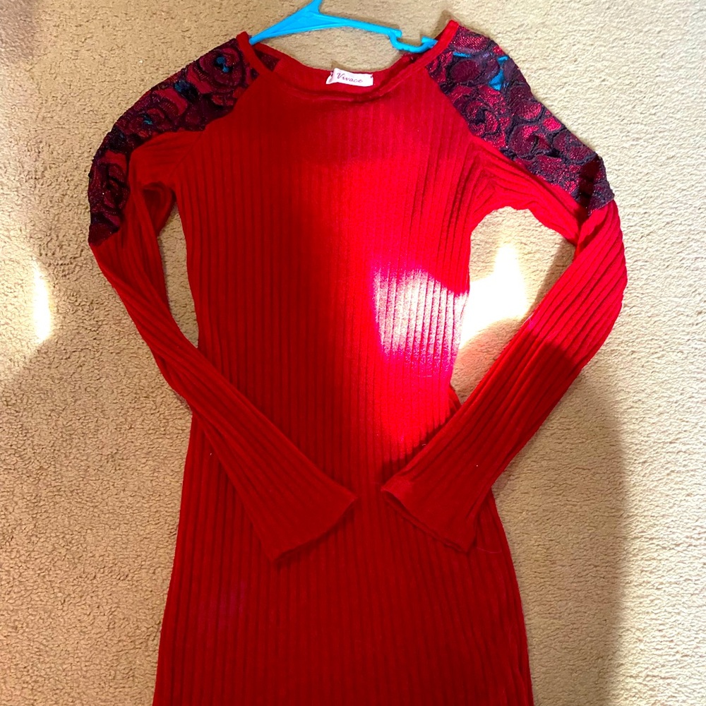 Body con red dress. Long sleeved